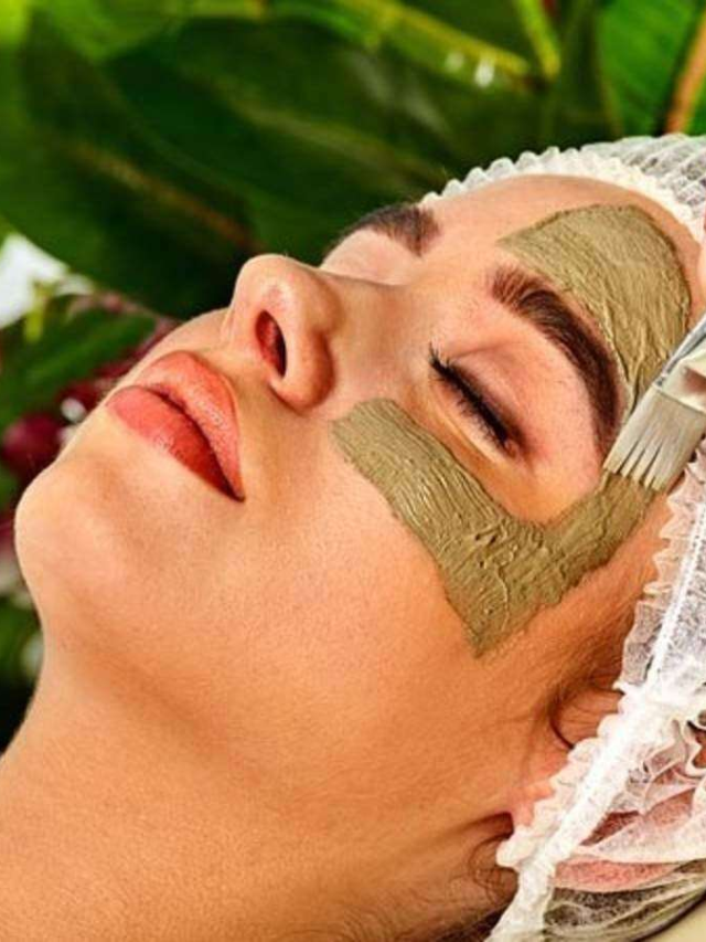 Homemade Multani mitti face packs