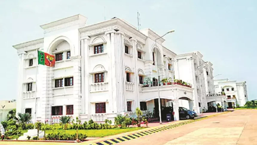 BJP प्रदेश कार्यकारिणी को लेकर मंथन अंतिम चरण में, तीन नए महामंत्री बनेंगे; महामंत्री पद के लिए नवीन मार्कंडेय और अखिलेश सोनी के नाम लगभग फाइनल