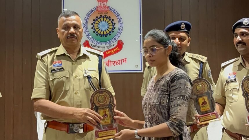 कबीरधाम : 41 युवाओं का नगर सैनिक पद पर चयन, पुलिस अधीक्षक ने किया सम्मानित