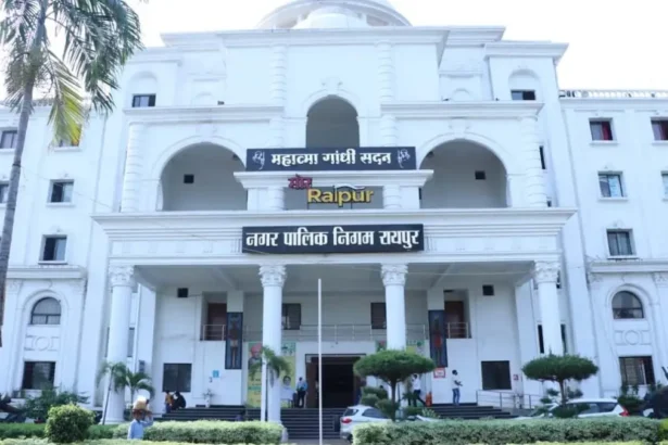 महापौर के लिए नई टोयोटा, विभागों को मिलेंगे दर्जनों नए वाहन
